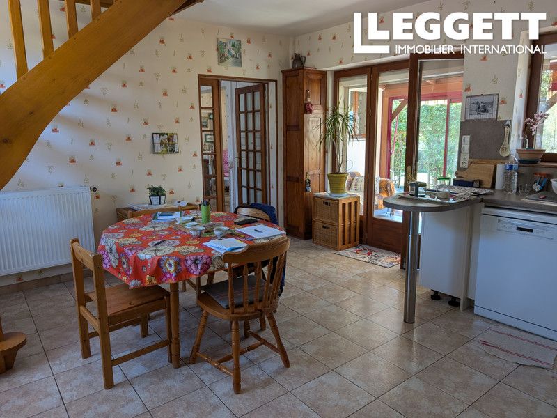 Property photo 3 of 10