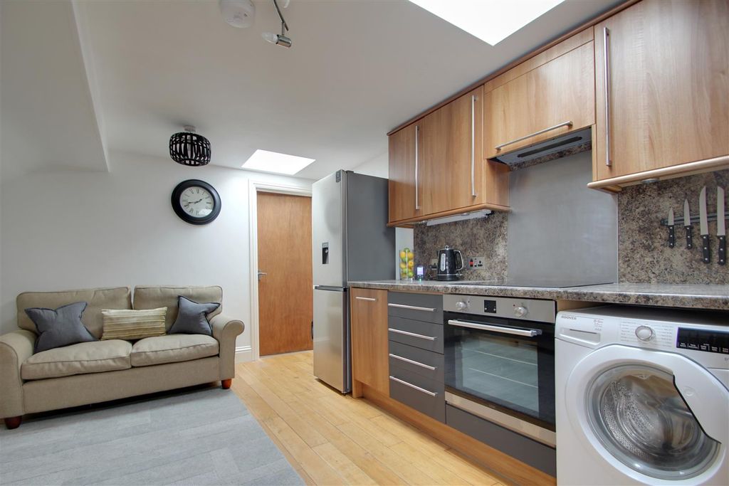Property photo 1 of 12 Open Plan Lounge Kitchen