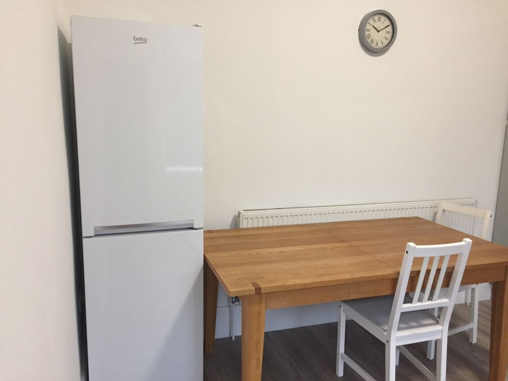 Property photo 3 of 9 Gallery