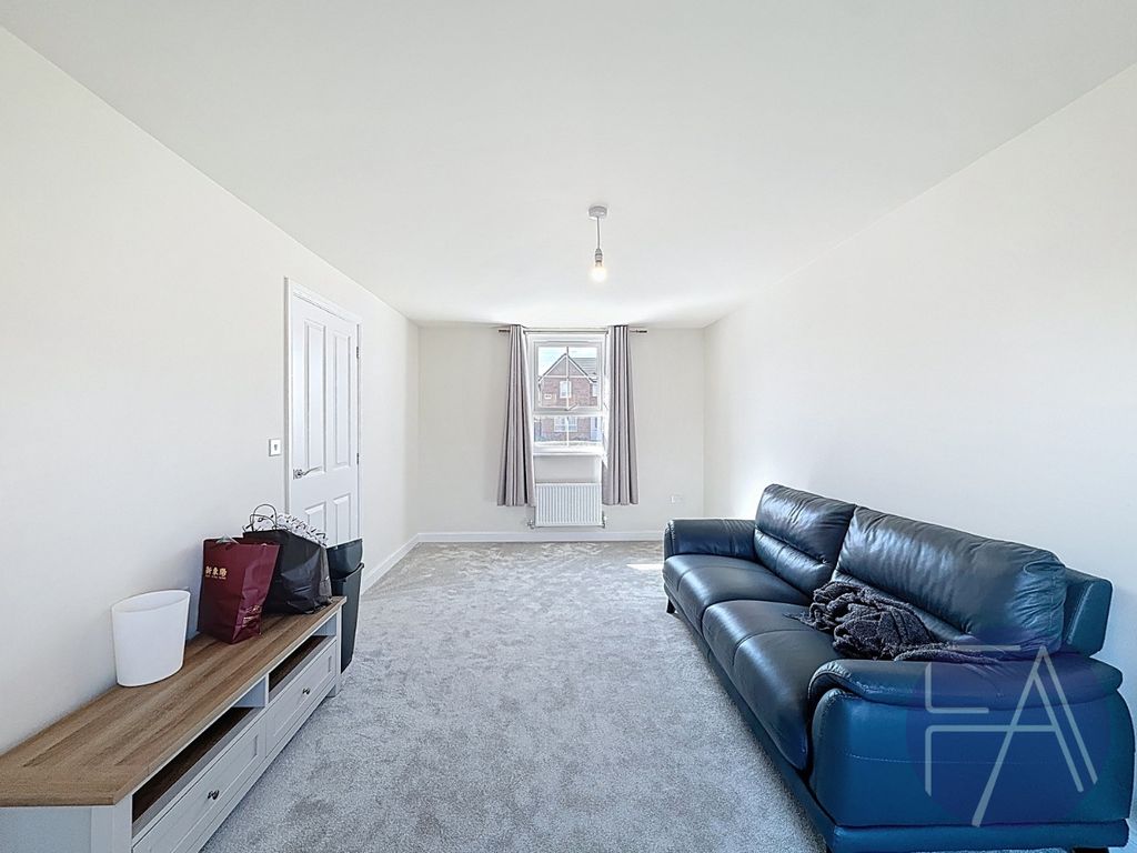 Property photo 2 of 15 4484191