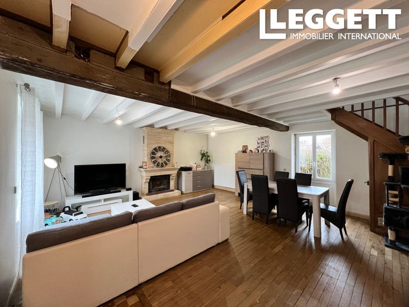 Property photo 2 of 10