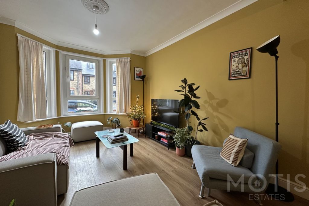 Property photo 3 of 15 Photo 13