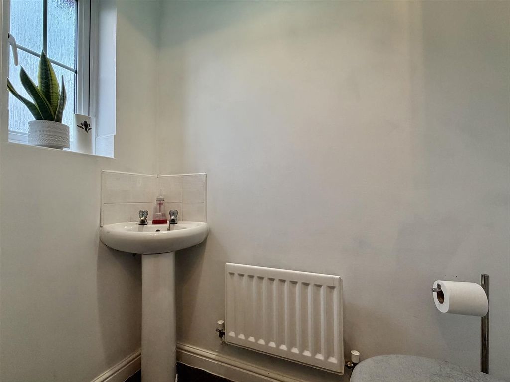 Property photo 3 of 20