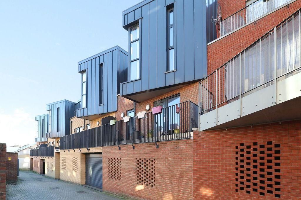 Property photo 1 of 9 Wfromsga.Jpeg