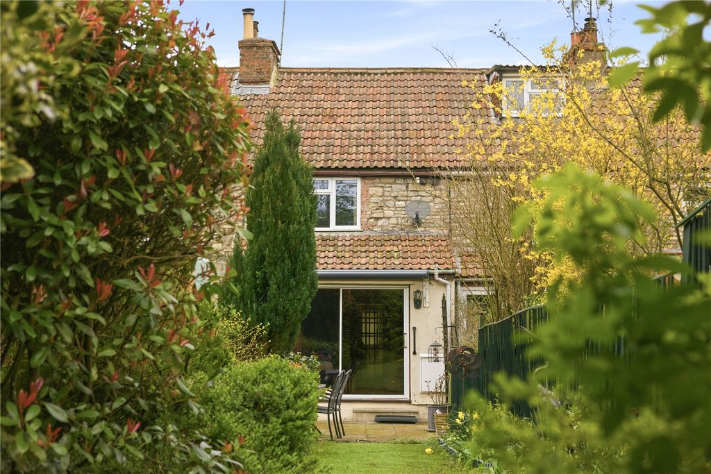 Property photo 2 of 26 Picture No. 17