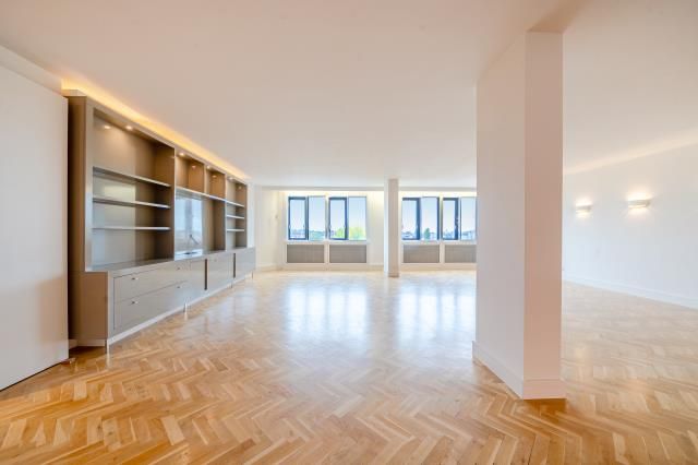 Property photo 3 of 28 Reception Room