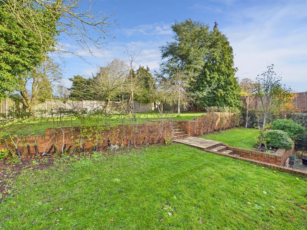 Additional image 12 of 2 bed flat for saleMarlpit Lane, Coulsdon CR5