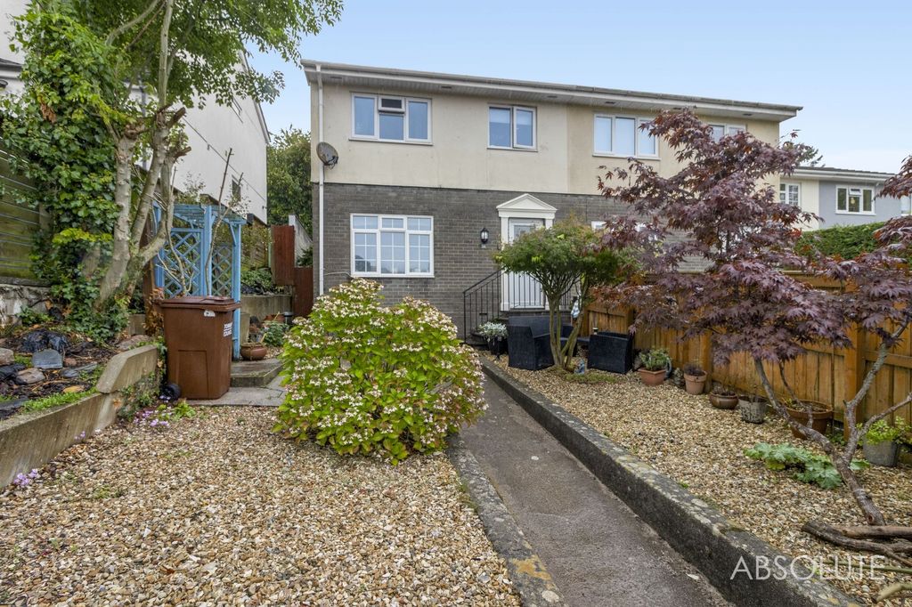 Property photo 1 of 21