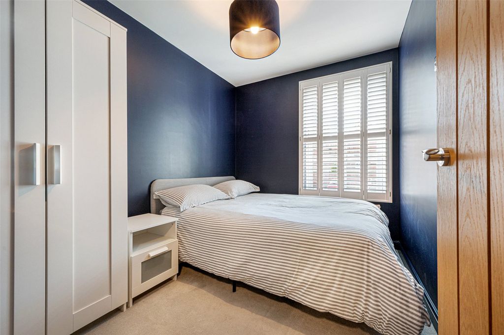 Additional image 11 of 3 bed flat to rentHeritage Court, Lower Bridge Street, Chester, Cheshire CH1