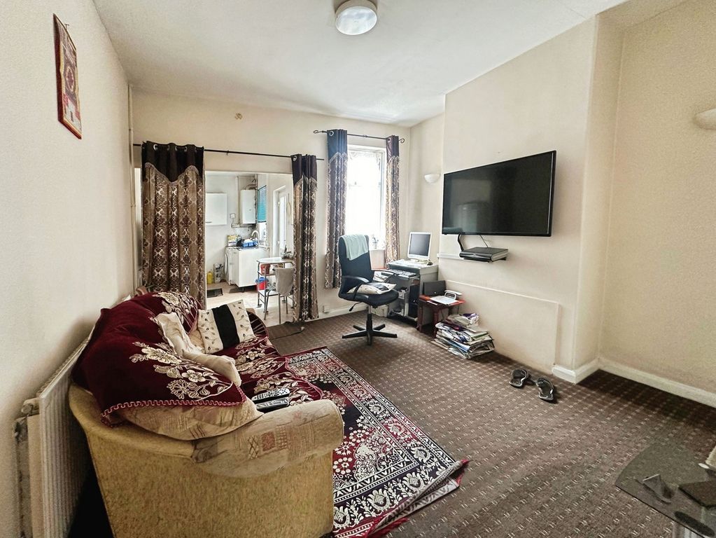 Property photo 3 of 9