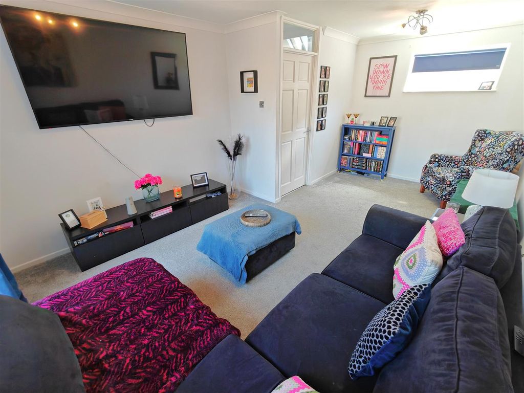 Property photo 2 of 36 16.Jpg