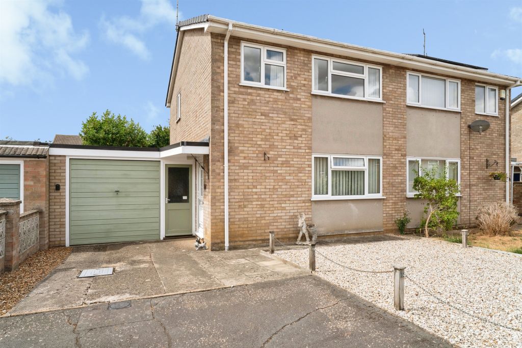 Property photo 1 of 18