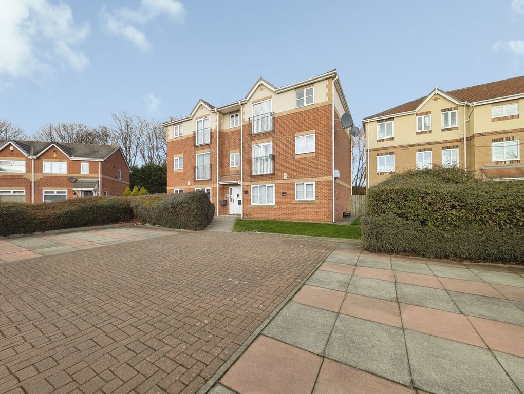 Property photo 1 of 14 External