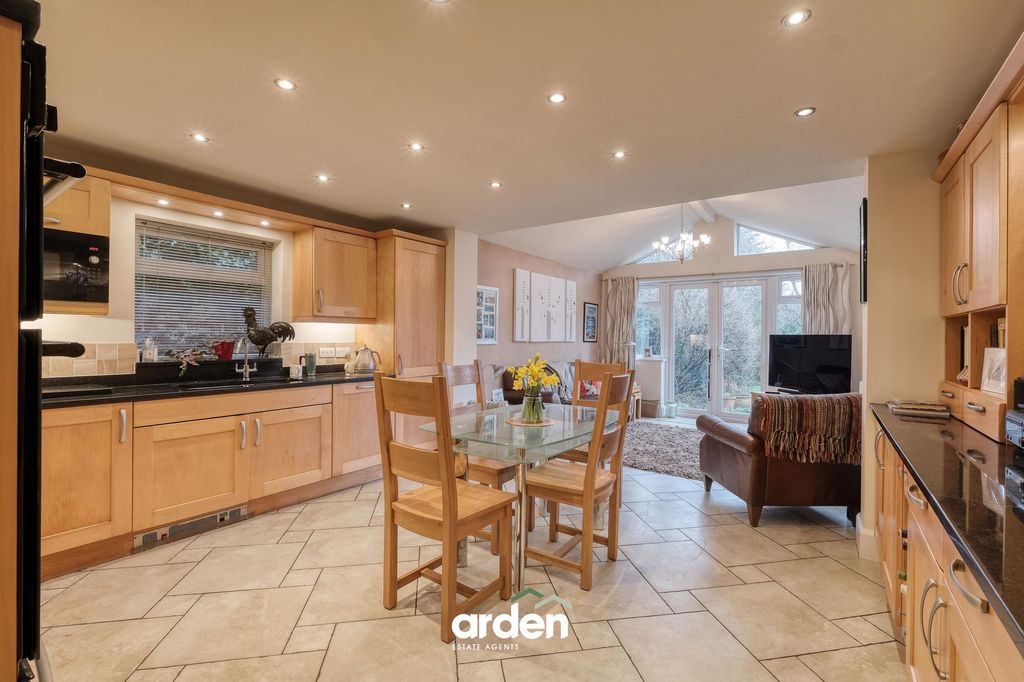 Property photo 2 of 24