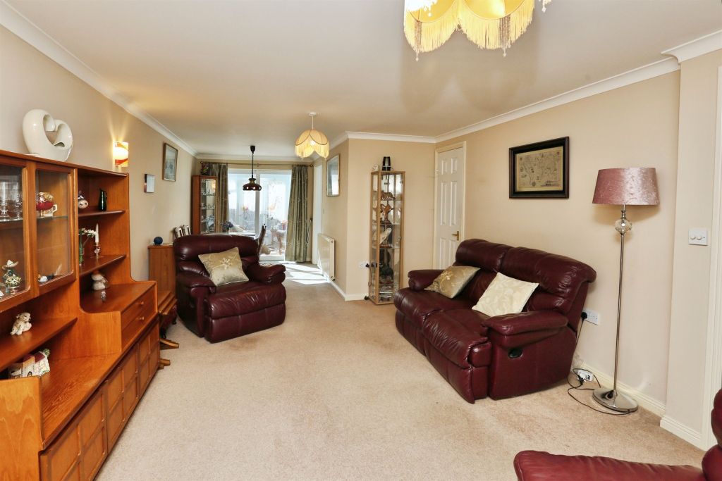 Property photo 2 of 14