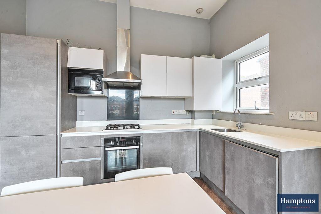Property photo 3 of 10 9626B77F-d972-4c3...