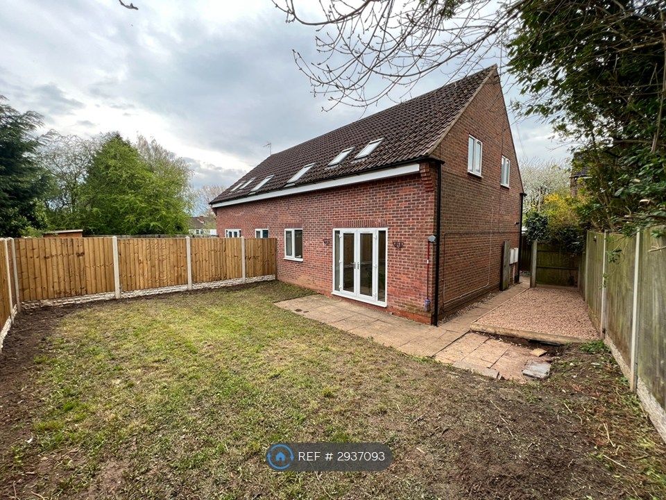 Property photo 2 of 13 Rear House And Garden