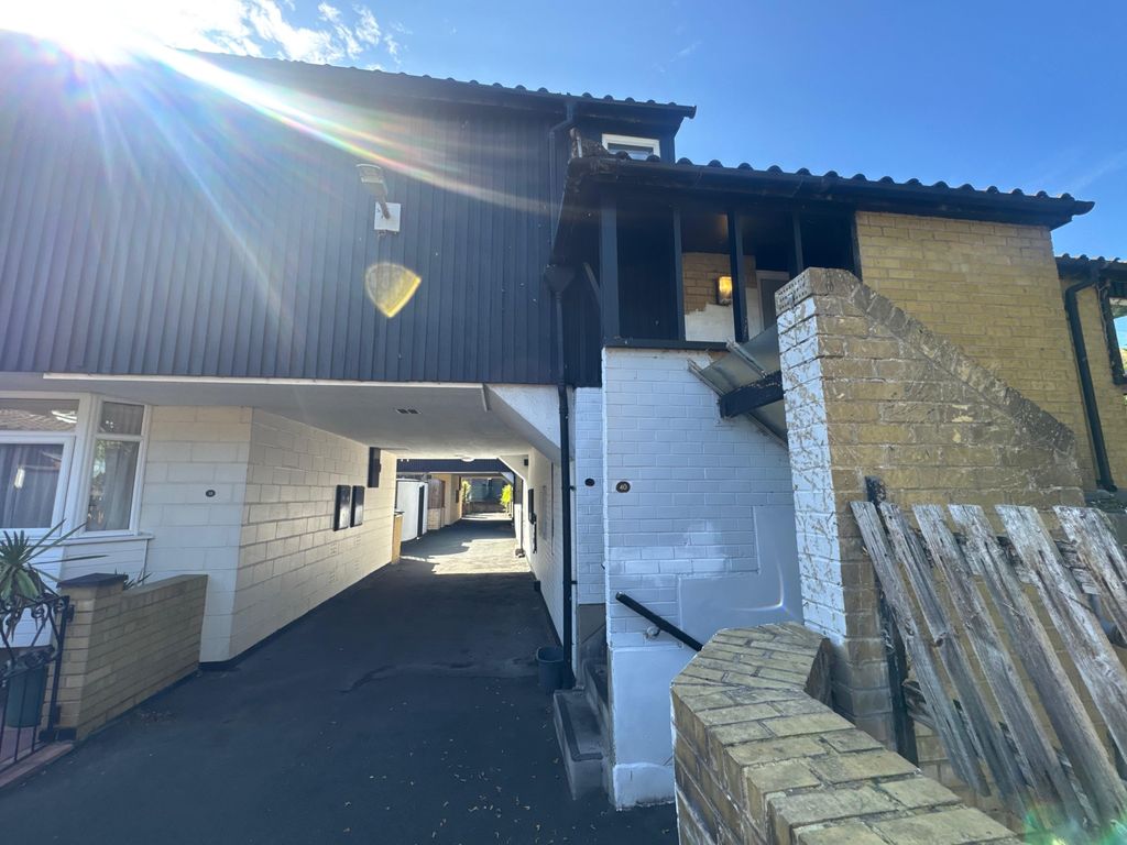 Property photo 1 of 1