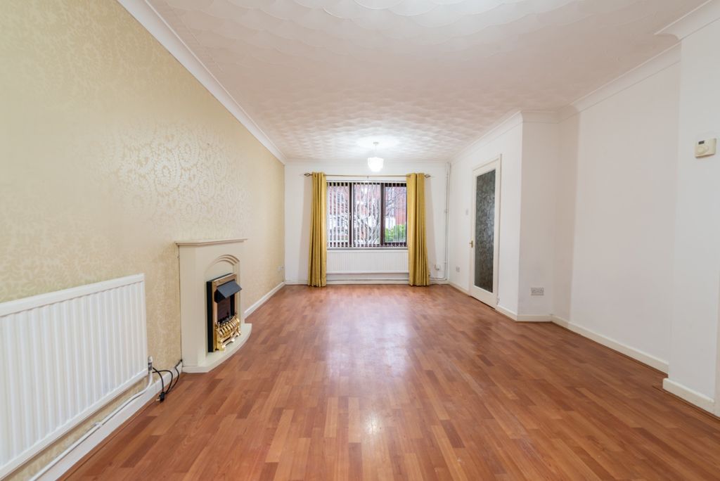 Property photo 2 of 21 4724302