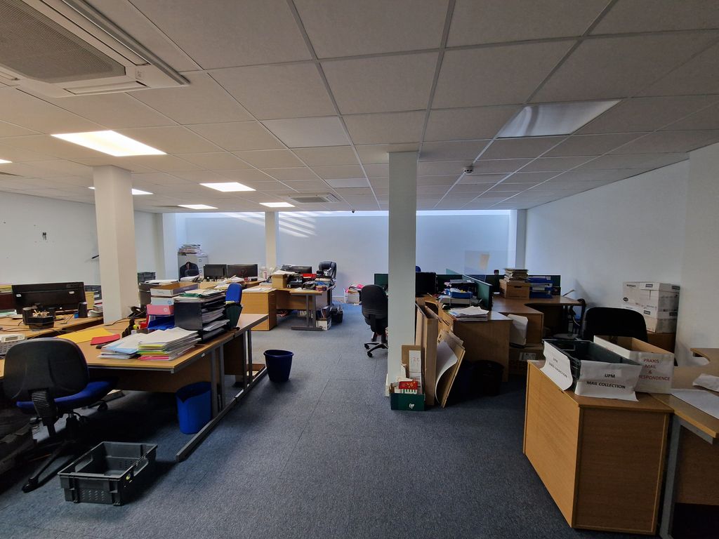 Property photo 3 of 6