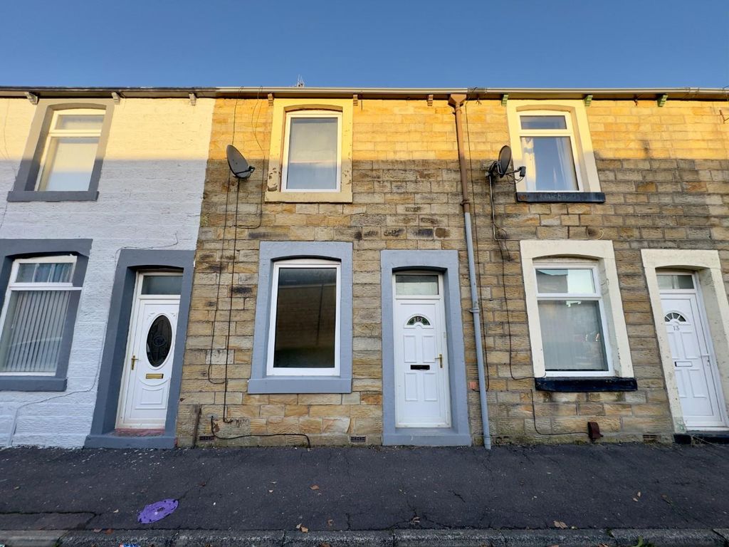 Property photo 1 of 10 Main Photo, Fraser Street, Burnley, Modern Method