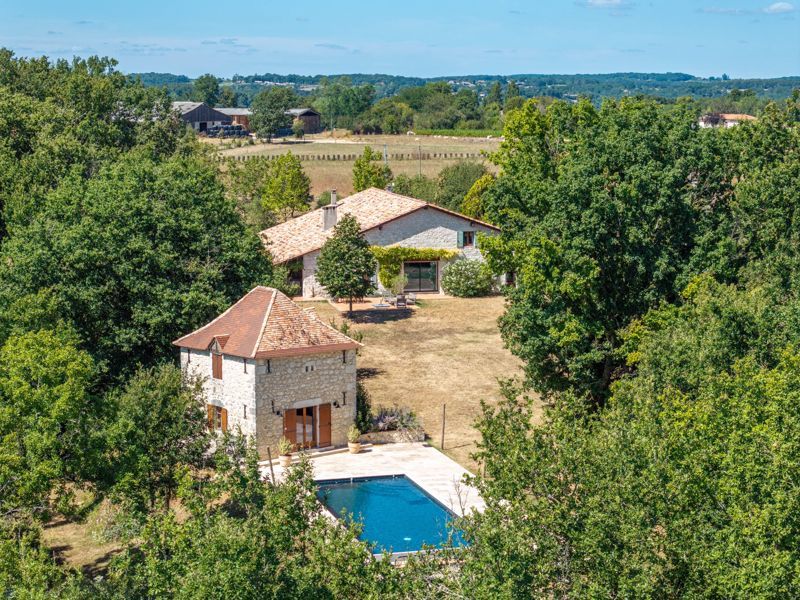 Property photo 3 of 28 Photo 2