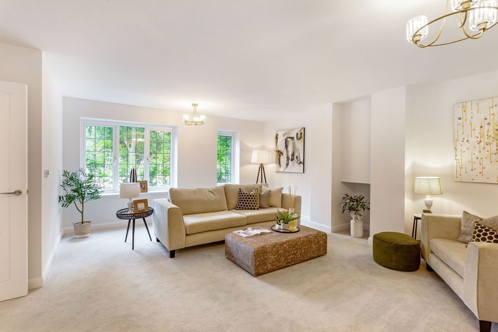 Property photo 3 of 13