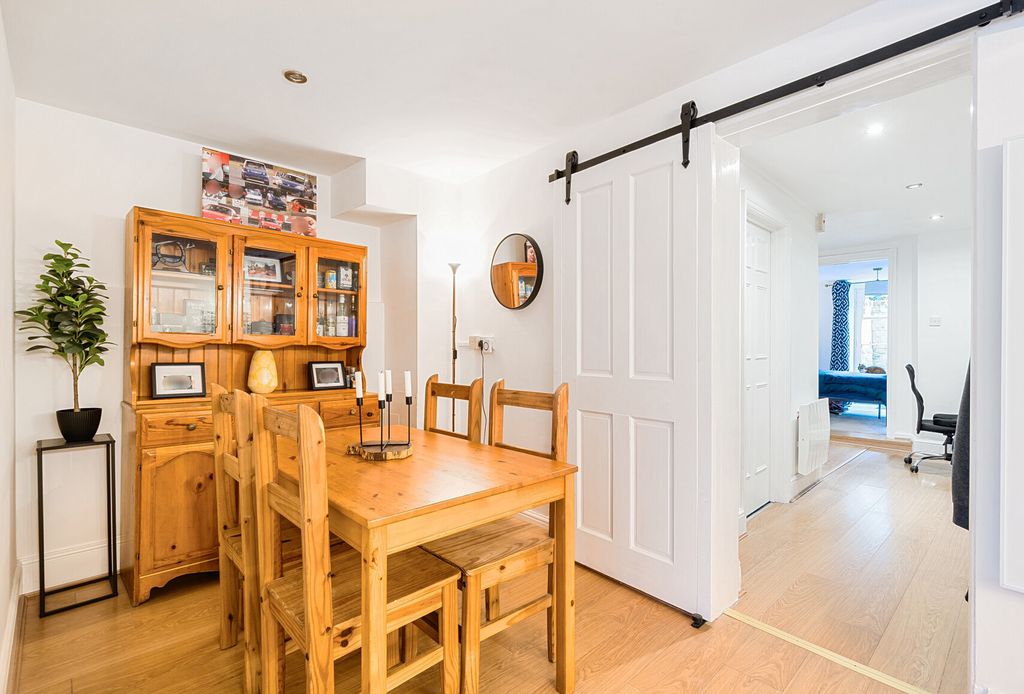 Property photo 3 of 17 Dining Room