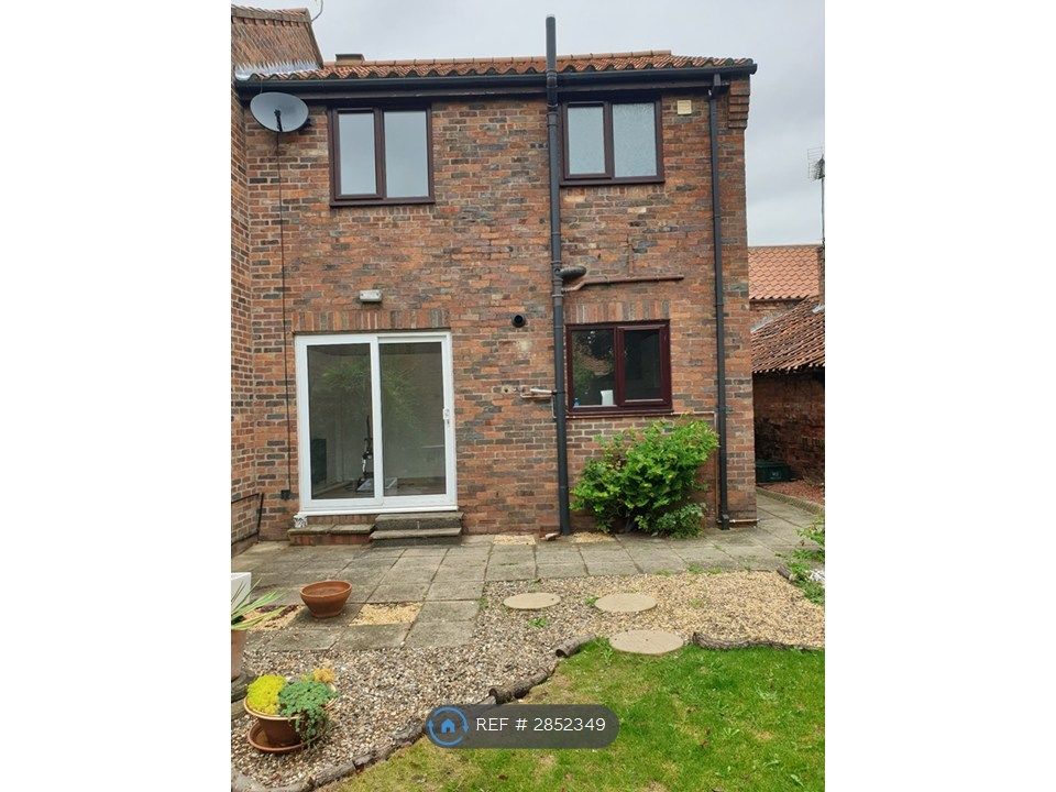 Property photo 3 of 15 Rear Aspect