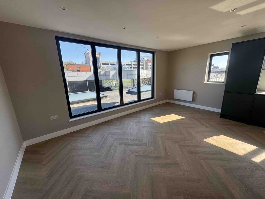 Property photo 3 of 5 Gallery