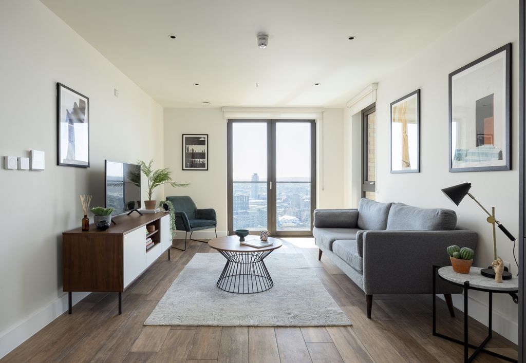 Property photo 3 of 10