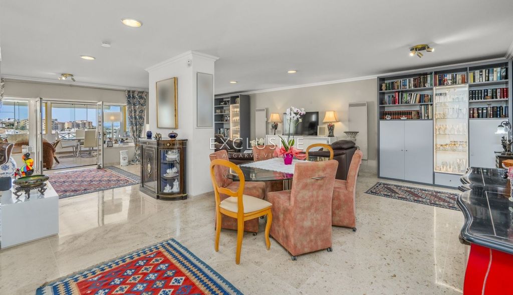 Property photo 2 of 32