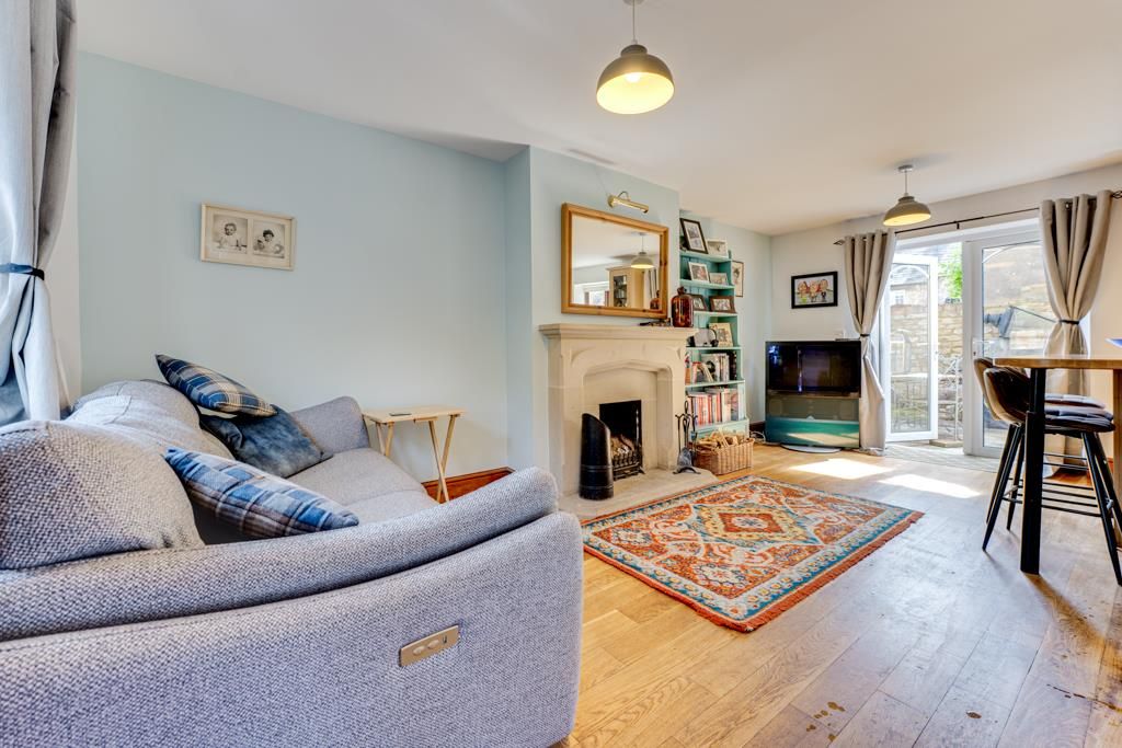 Property photo 3 of 22 20B Queen Street, Geddington-9.Jpg
