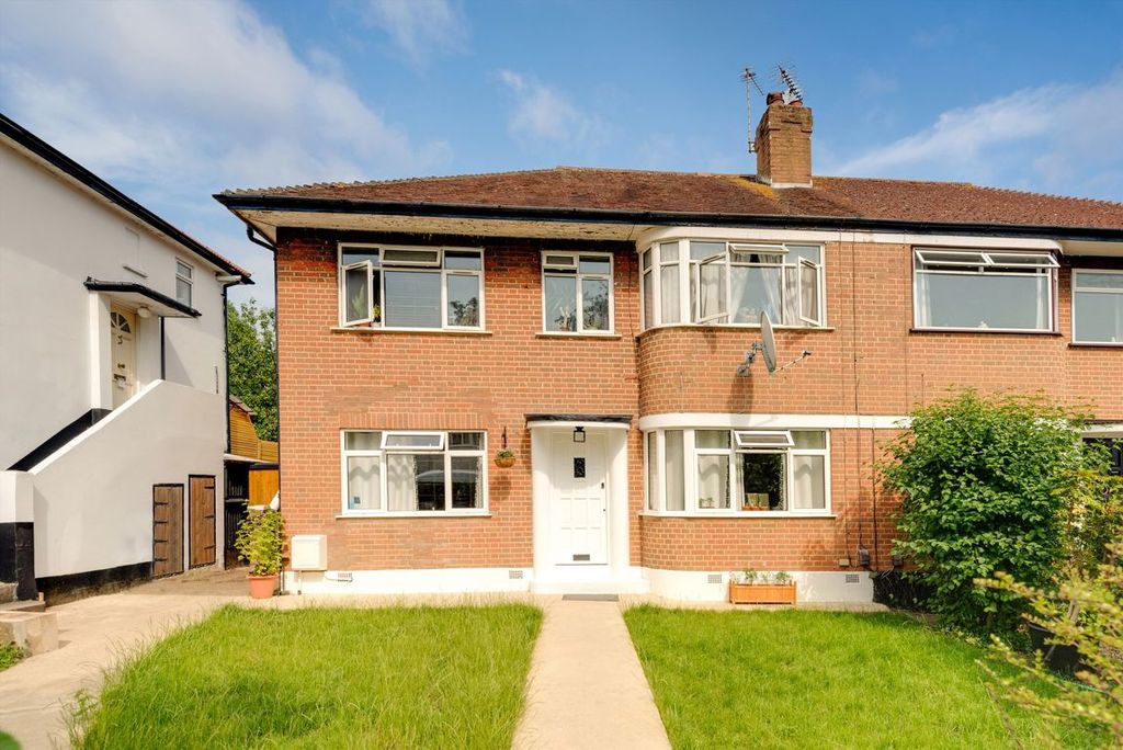 Property photo 1 of 6