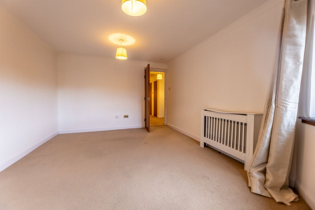 Property photo 3 of 14 Picture 3