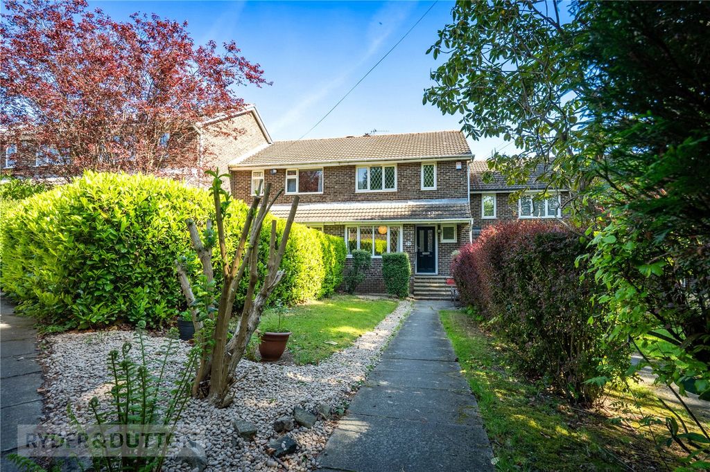 Property photo 1 of 19 External