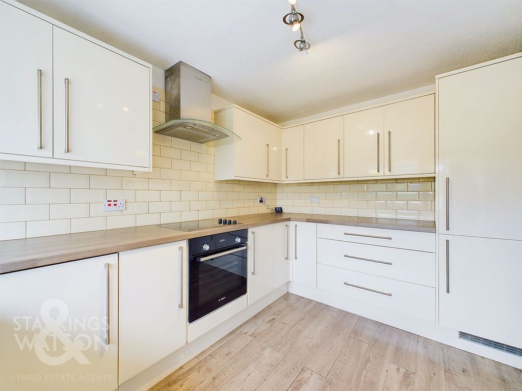 Property photo 2 of 22