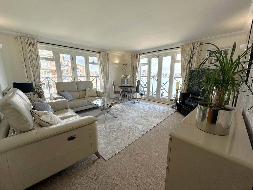 Property photo 2 of 14 Picture No. 07