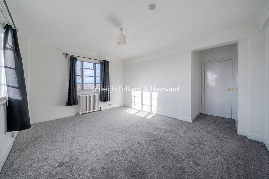 Property photo 2 of 12 Picture No. 03