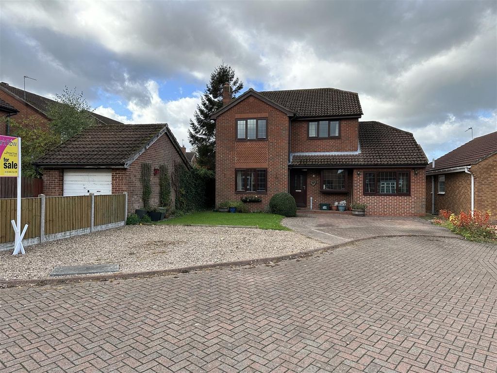 Property photo 1 of 18 Front