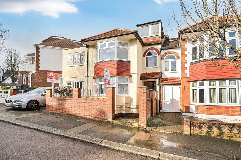 Property photo 1 of 17 1414607-1-698c8E2...