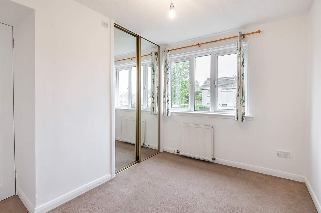 Property photo 3 of 12 Bedroom 2