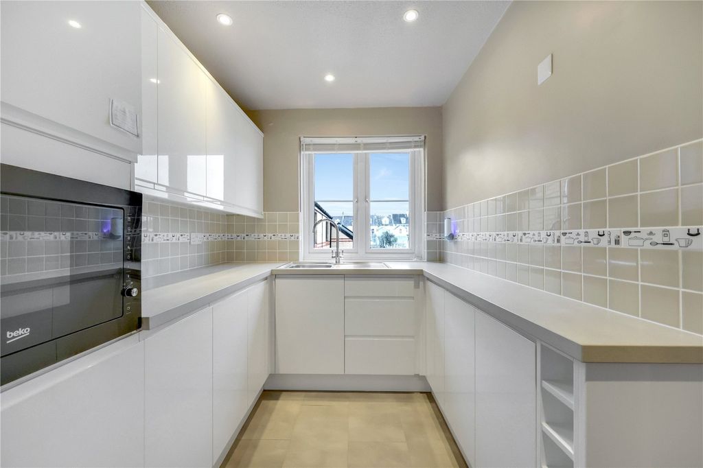 Property photo 2 of 12 Picture No. 06