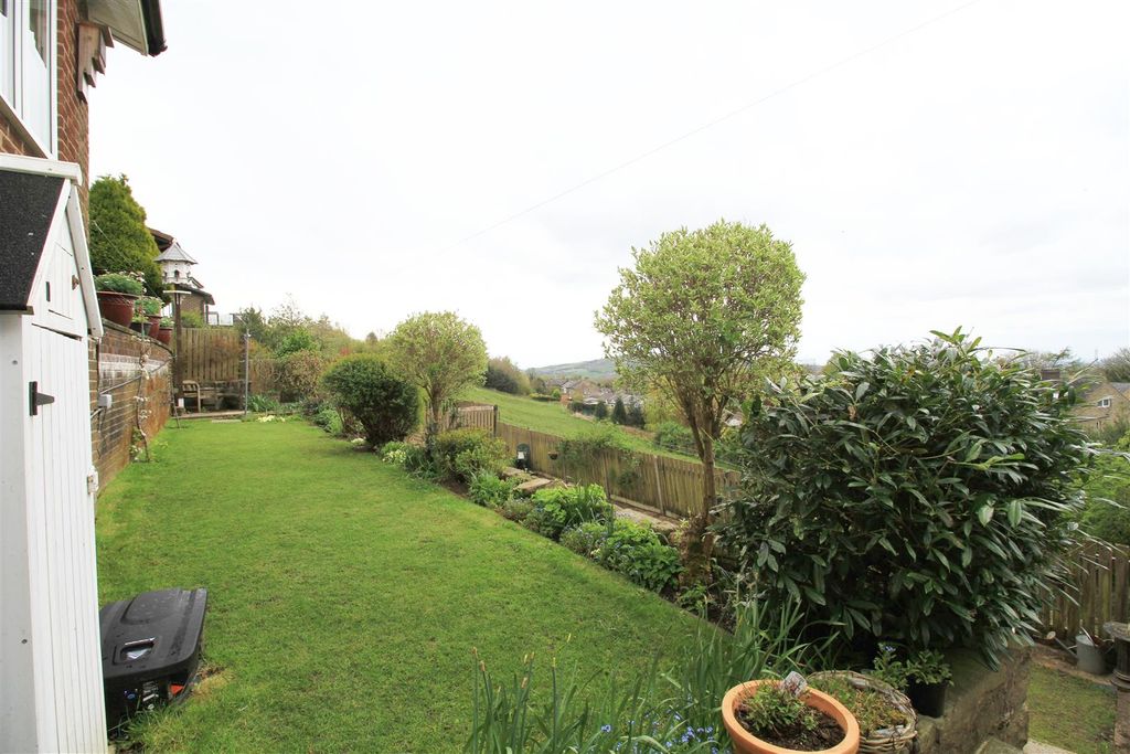 Property photo 2 of 26 Gardens...Jpg