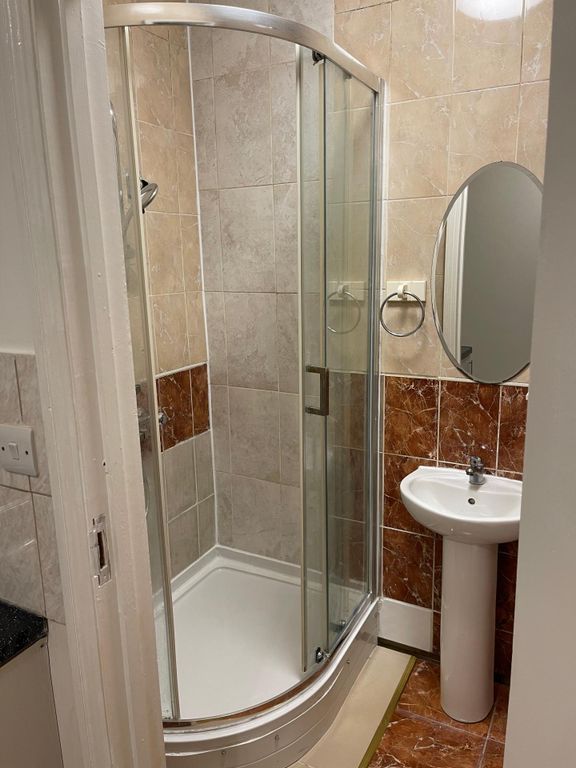 Property photo 3 of 8 Photo 2
