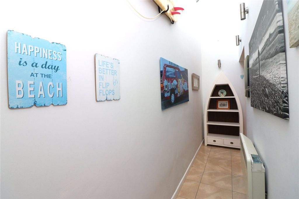 Property photo 2 of 24 Picture No. 09