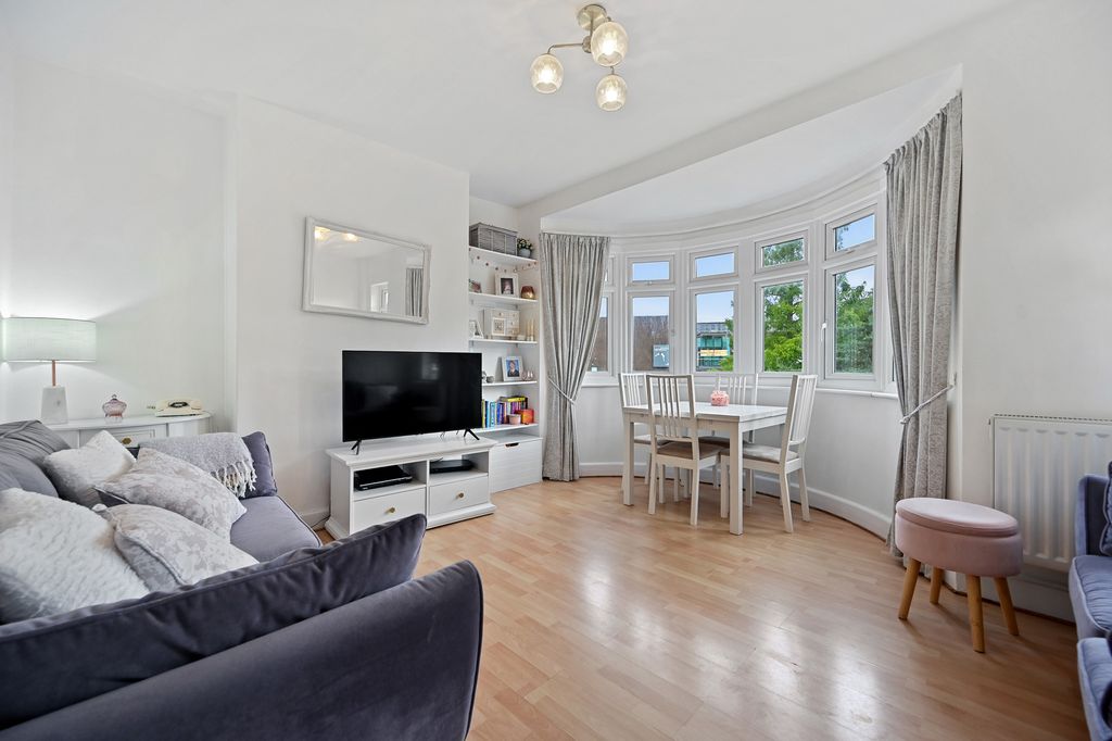 Property photo 2 of 12 12