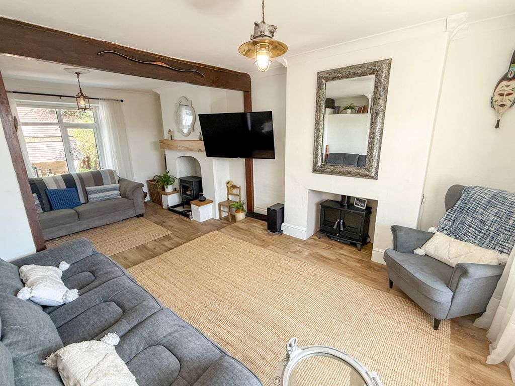 Property photo 3 of 36