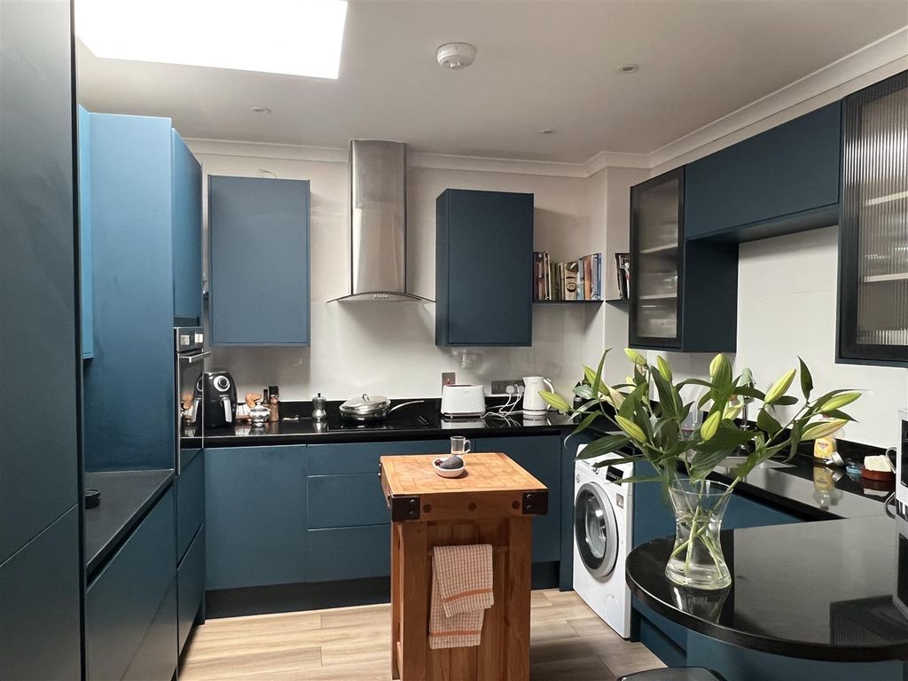 Additional image 14 of 3 bed flat for saleSea Road, Carlyon Bay, Carlyon Bay PL25