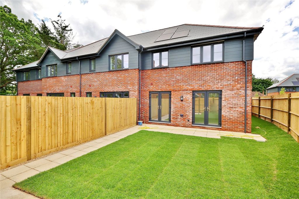 Property photo 1 of 11 Picture No. 15